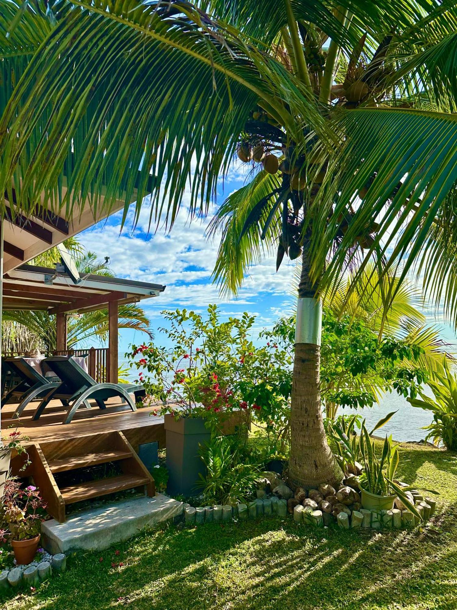 O'Coco Bungalow- Breathtaking Waterfront Views, Endless Memories Paea Екстер'єр фото
